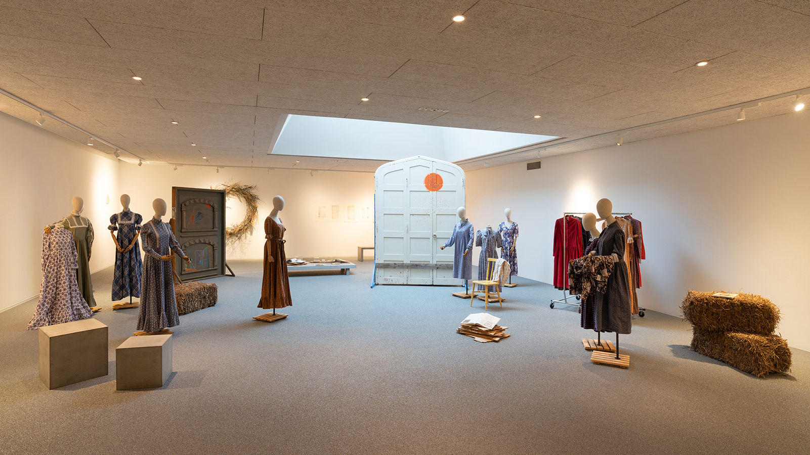 Featured image of post Laura Ashley Exhibition / Laura ashley, one of the world&#039;s best loved fashion and home furnishing brands, started from very after attending a traditional handicrafts exhibition at the v&amp;a, laura was keen to produce her own.